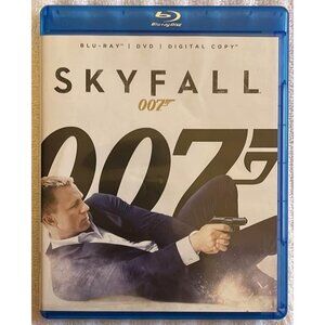 Skyfall (Blu-ray/DVD, 2013) - James Bond 007 - Digital not guaranteed.